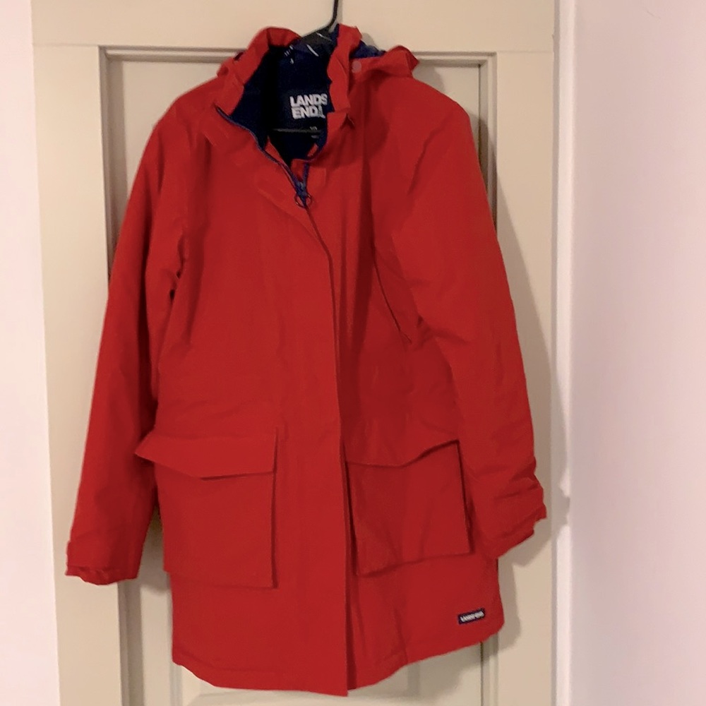 Lands’ End Women’s Small/T 6-8 parka red hooded